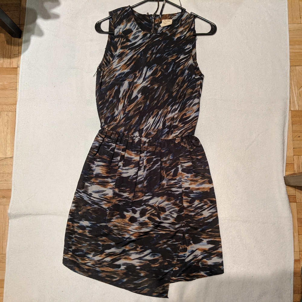 Print asymmetrical dress
